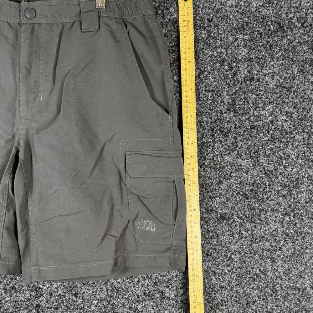 The North Face Mens Gray Nylon Cargo Hiking Shorts Size Large Elastic Waist L/G